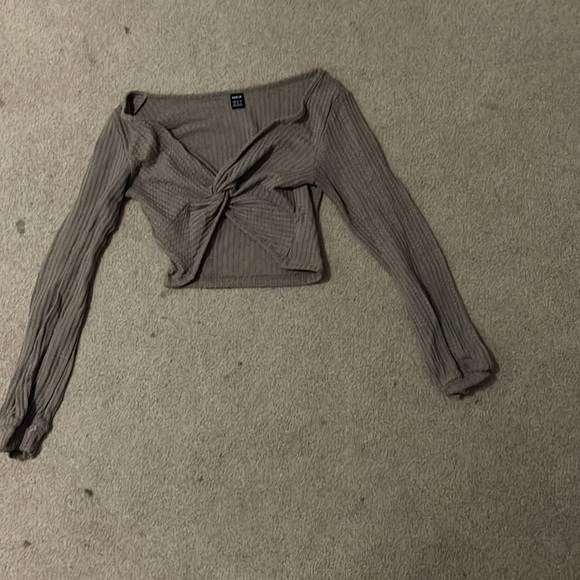 2 Piece SHEIN Crop Tops XS - Picture 8 of 11